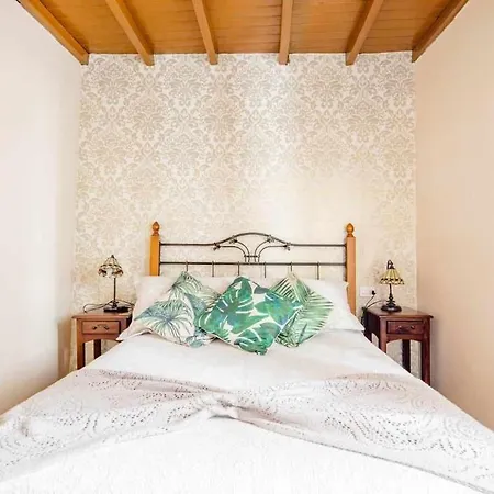 El Mar En Lola Vistas Al Mar Terrazas Y Jardin * Corcubión